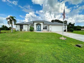 26577 Barranquilla Ave in Punta Gorda, FL - Building Photo