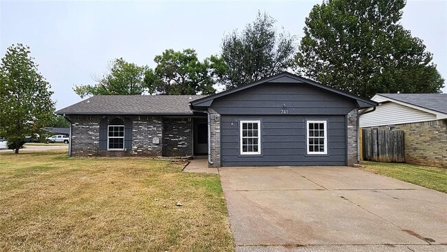741 S Glen Ln in Mustang, OK - Building Photo - Building Photo