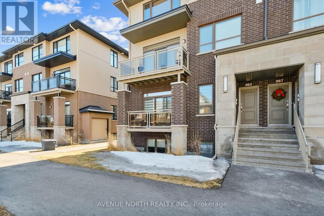 365 Axis Wy in Ottawa, ON - Building Photo