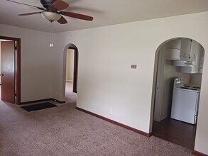 1505 N Holder Rd in Independence, MO - Building Photo - Building Photo