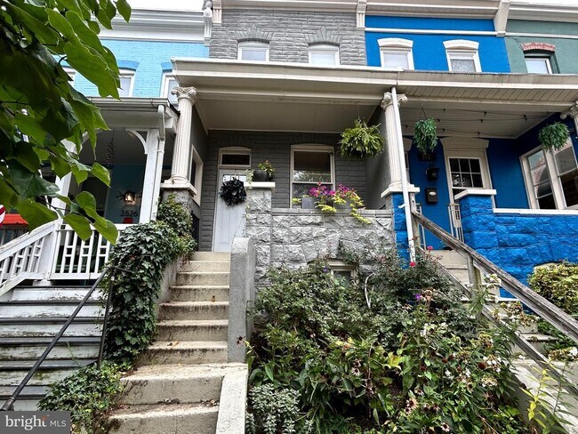 property at 3528 Hickory Ave