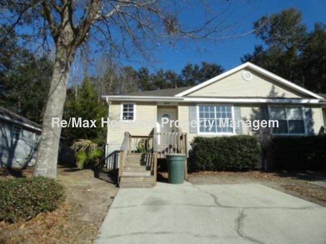 property at 8878 Shoal Creek Ct