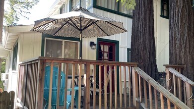 14619 Eagle Nest Ln in Guerneville, CA - Foto de edificio - Building Photo