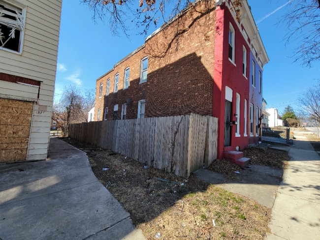 1517 Homestead St in Baltimore, MD - Foto de edificio - Building Photo