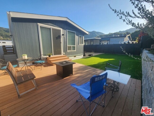 property at 30473 Mulholland Hwy