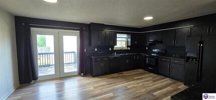 408 Wagon Wheel Trail in Radcliff, KY - Building Photo - Building Photo