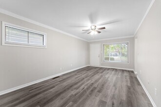 14069 Helen St in Southgate, MI - Building Photo - Building Photo