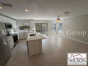 5210 Windsor Lake Cir in Sanford, FL - Building Photo - Building Photo