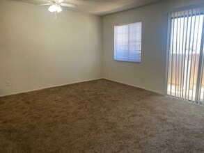 4202 W Ave L in Lancaster, CA - Building Photo - Building Photo