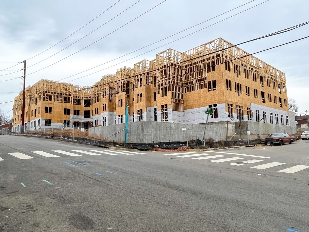 Cherry Oak Apartments in Nashville, TN