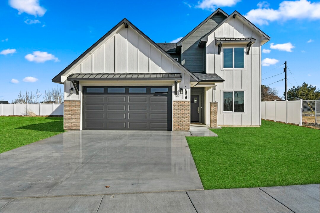 16542 Red Oak Dr in Nampa, ID - Building Photo