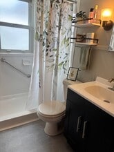 1001 Sunset Ave in Grove City, PA - Building Photo - Building Photo