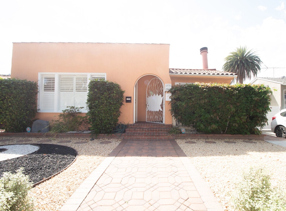 8940 Hubbard St, Unit house in Culver City, CA - Building Photo