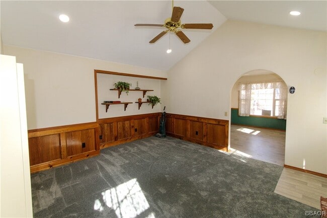 158 Leonard Ln in Sugarloaf, CA - Building Photo - Building Photo