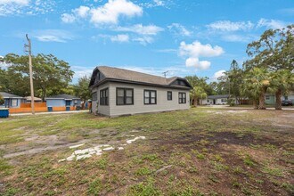548 Woodlawn St in Clearwater, FL - Building Photo - Building Photo