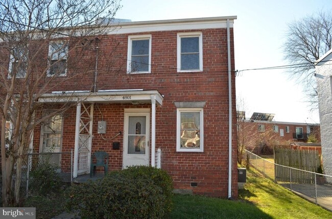 property at 4801 Bass Pl SE