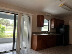 111 Lura Ln in Merritt Island, FL - Building Photo - Building Photo