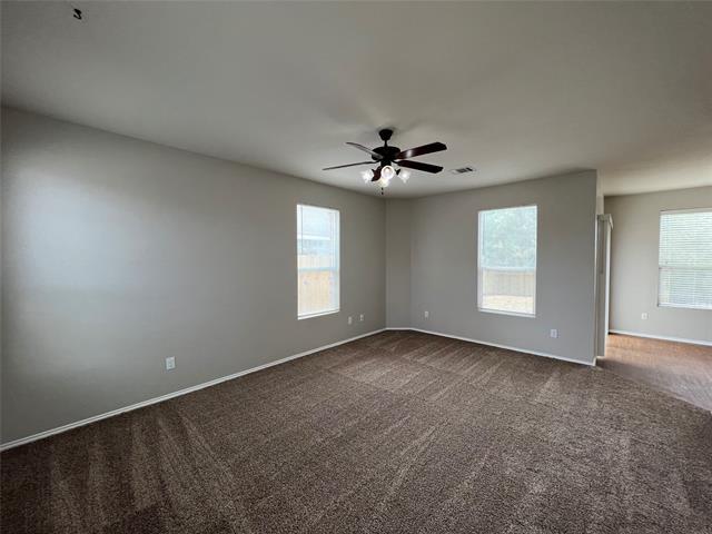 8453 Shallow Creek Dr in Fort Worth, TX - Building Photo