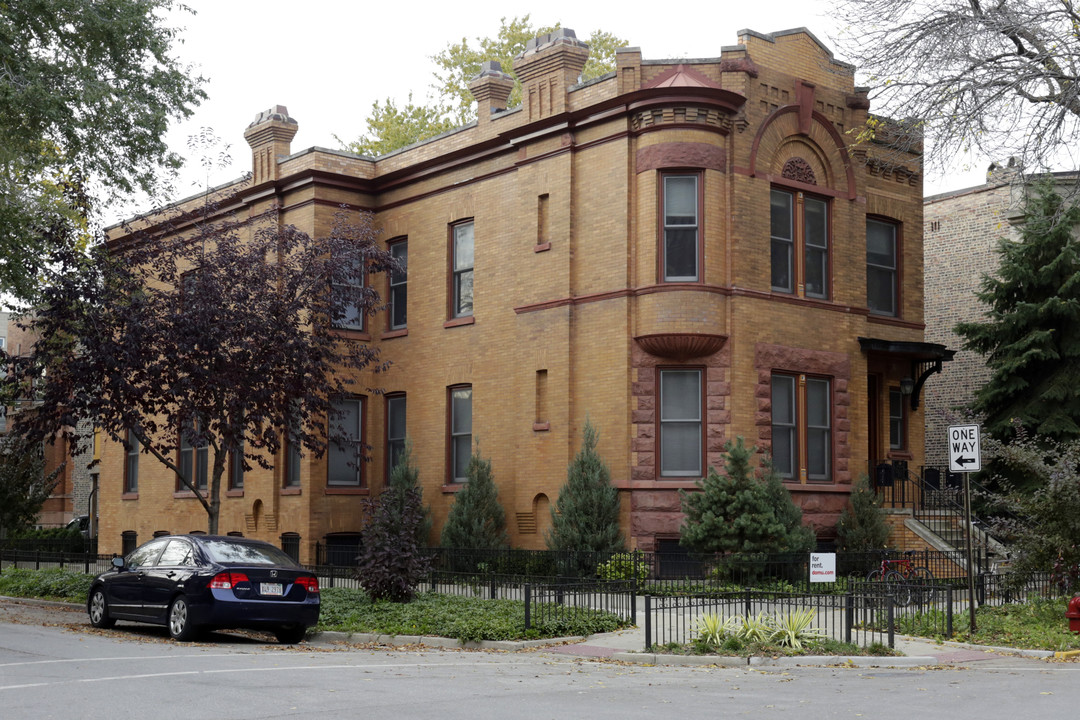 934 N Hoyne Ave in Chicago, IL - Building Photo