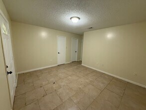 8257 Keel Ave in Baton Rouge, LA - Building Photo - Building Photo