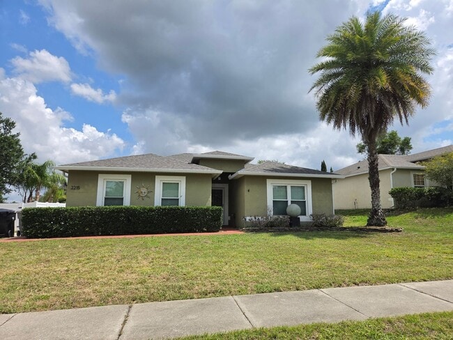 property at 2215 Kingscrest Cir
