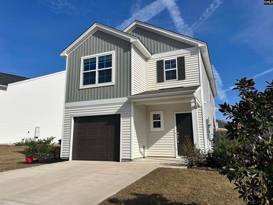 1449 Tanreall Dr in Lexington, SC - Building Photo