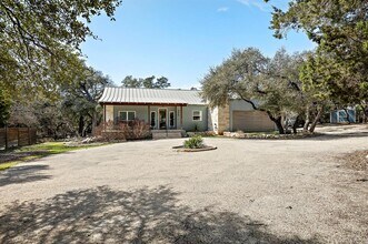805 Gallagher Dr in Canyon Lake, TX - Building Photo - Building Photo