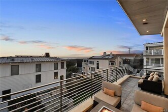 308 17th St in Manhattan Beach, CA - Building Photo - Building Photo