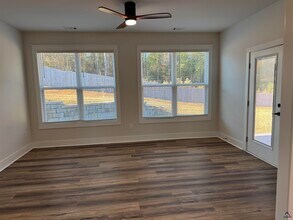 405 Echo Ln in Warner Robins, GA - Building Photo - Building Photo