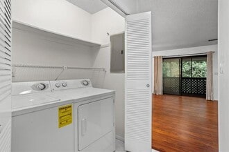 2205 Surrey Ct in Marietta, GA - Building Photo - Building Photo