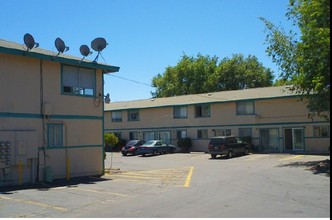 Carson Meadow Villas in Carson City, NV - Building Photo - Building Photo