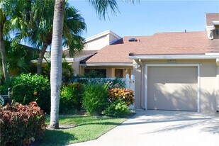 6722 Canary Palm Cir in Boca Raton, FL - Building Photo