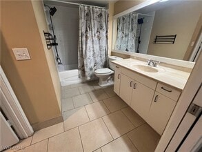 1150 Wildwood Lakes Blvd, Unit 8-108 in Naples, FL - Building Photo - Building Photo