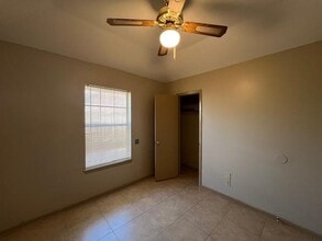 8635 Oakridge Loop in Laredo, TX - Building Photo - Building Photo