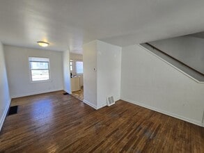 235 Madison St in Waterloo, IA - Building Photo - Building Photo