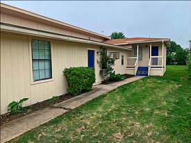 2319 Observation Dr in San Antonio, TX - Building Photo