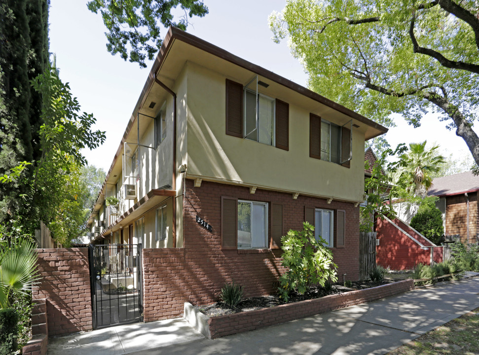 2514 Q St in Sacramento, CA - Building Photo