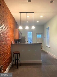 2253 N Sydenham St photo'