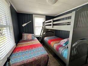 6 Guenther Ct in Narragansett, RI - Building Photo - Building Photo