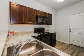 16903 Andrew Nook Ln in Richmond, TX - Building Photo - Building Photo