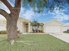 4312 Brandon Ridge Dr in Valrico, FL - Building Photo