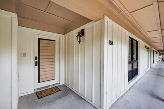 134 Brackenwood Rd in Palm Beach Gardens, FL - Building Photo - Building Photo