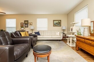 3801 Hill Rd in Little Rock, AR - Foto de edificio - Building Photo