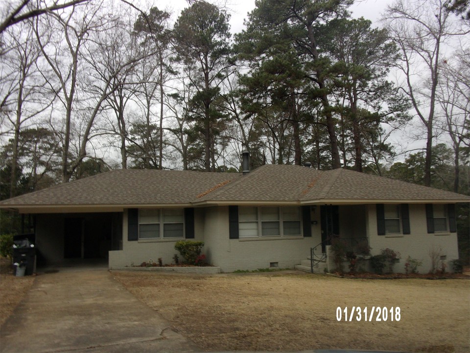 1607 Ridge Dr Photo