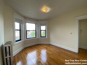 1152 Commonwealth Ave in Boston, MA - Building Photo - Building Photo