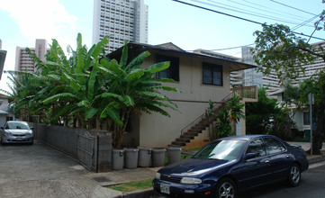 617 Coolidge St in Honolulu, HI - Building Photo - Building Photo