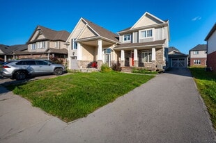 151 Winterberry Blvd in Thorold, ON - Building Photo