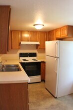 1018 N Pennsylvania Ave, Unit 1018 1/2 in Lansing, MI - Foto de edificio - Building Photo