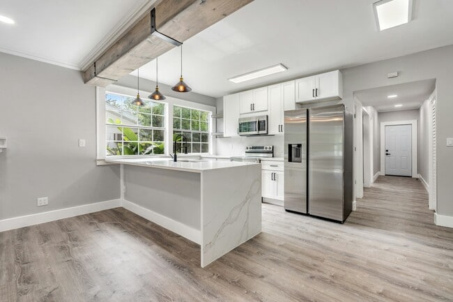 property at 186 22nd Ave N