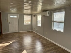 38706 Daughtery Rd in Zephyrhills, FL - Building Photo - Building Photo